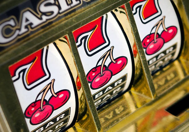 Wild West Gold slot game interface on ulti188 mobile, showing five reels and bet controls